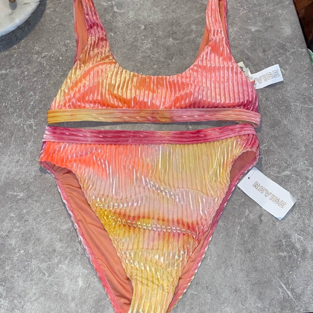 Dippin Daisys bikini set